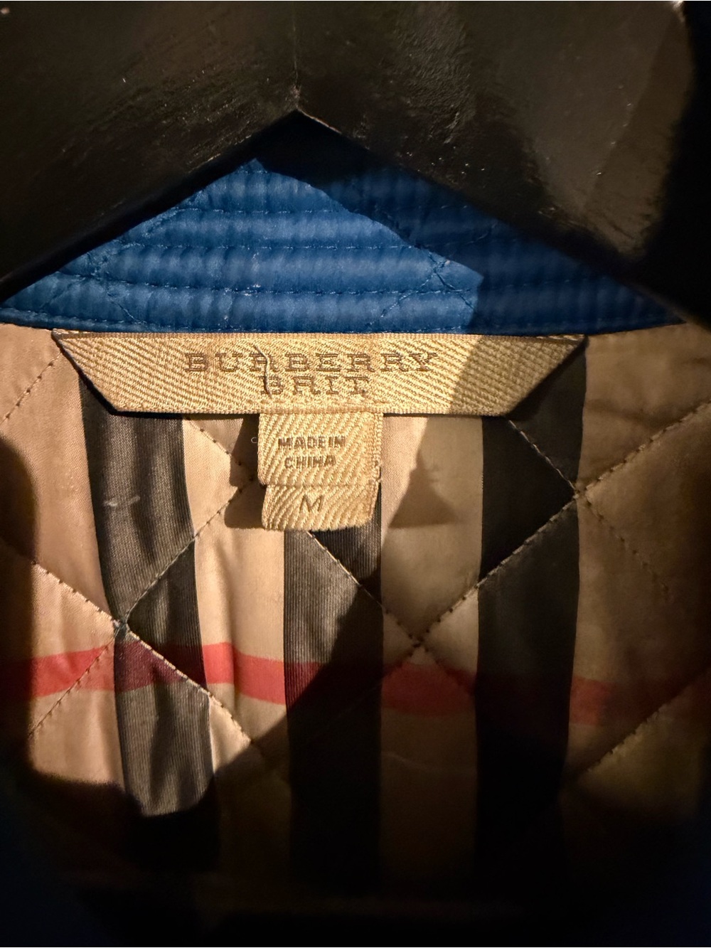 ❌SOLD❌ Burberry Blue Quilted Women's Puffer Jacket - Picture 4 of 6